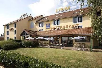 基里亚德鲍威苏德酒店