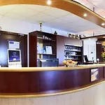 基里亚德鲍威苏德酒店 酒店 博韦