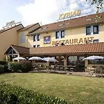 基里亚德鲍威苏德酒店