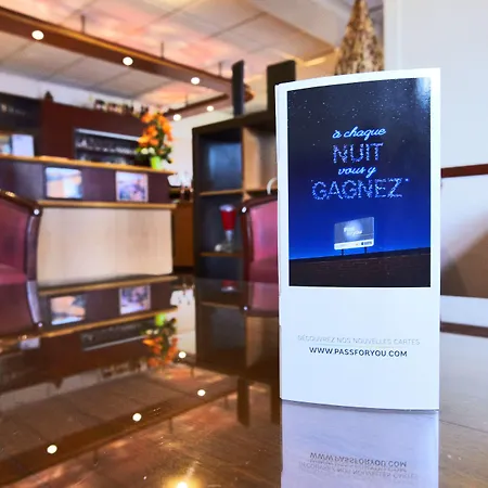 基里亚德鲍威苏德酒店 2* 博韦