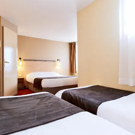 基里亚德鲍威苏德酒店 2*