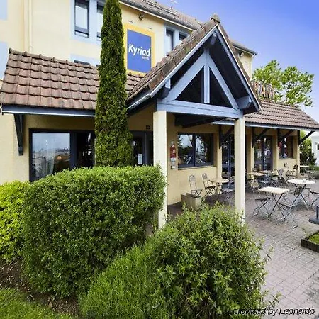 基里亚德鲍威苏德酒店 2* 博韦