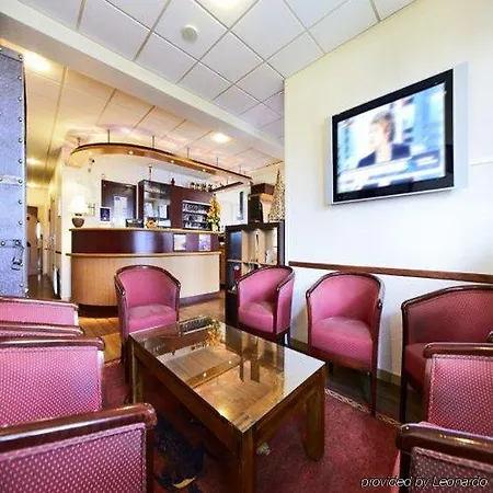 Kyriad Sud Hotel